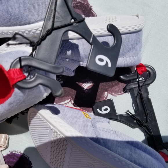 NWT Baby Boy's Fire Station Slippers Size 6 - Picture 6 of 6